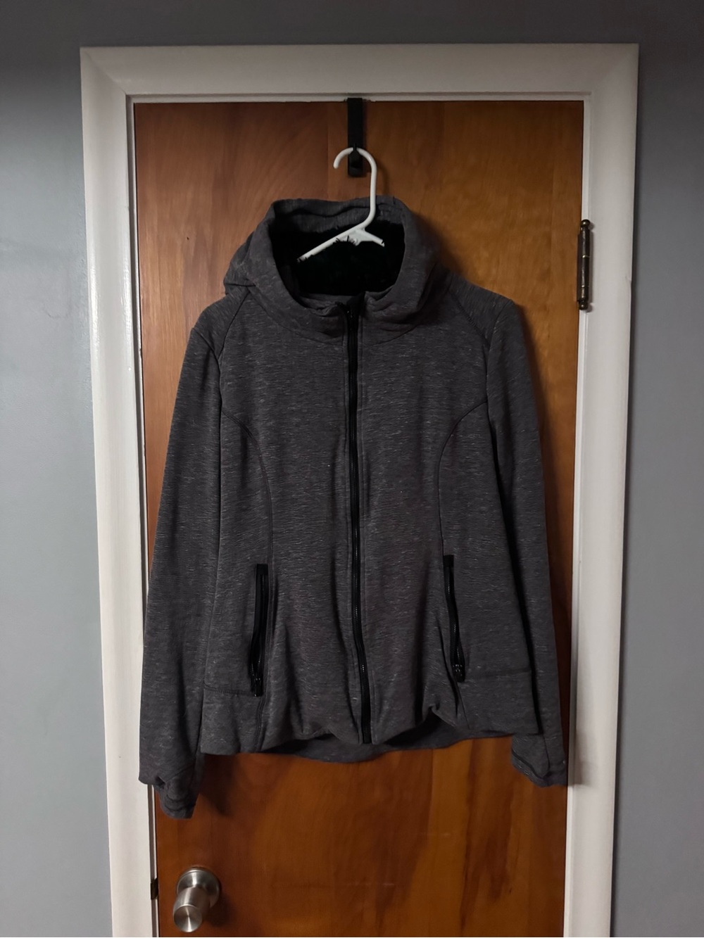 Women’s Gray Hooded Zip Sweatshirt Jacket